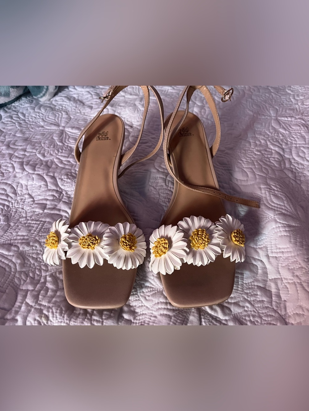 wild fable Tan Sandals with White Daisy Appliqués and Yellow Centers